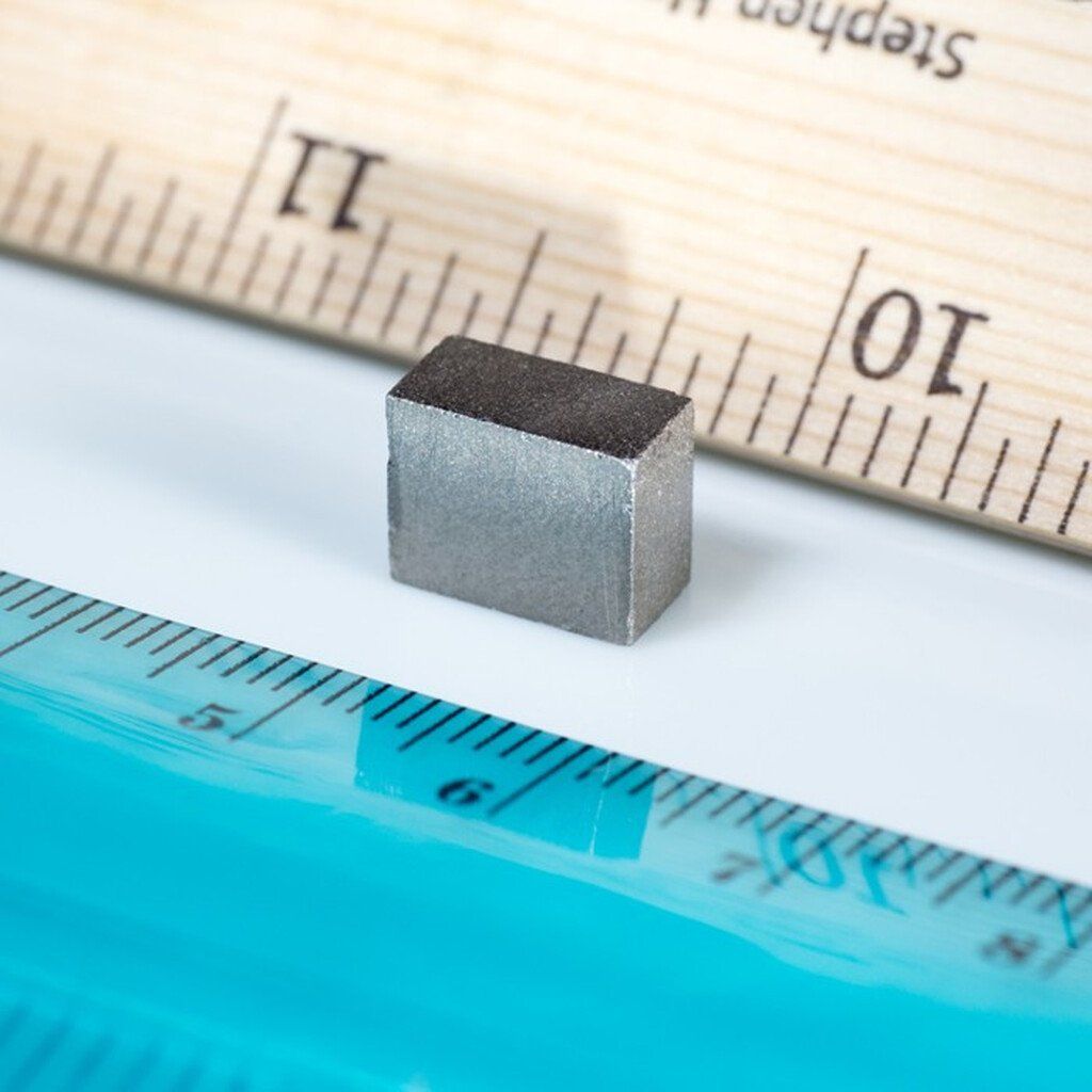 Samarium magnet prism 10x8x5 mm