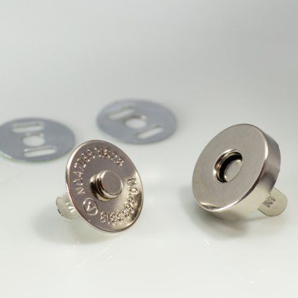 Round two-part magnetic handbag clasp, diameter 18 mm