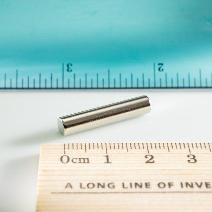 Nickel-plated neodymium rod magnet 5 mm in diameter and 25 mm long