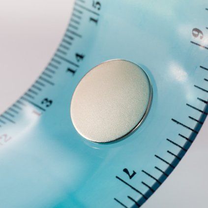 Thin nickel-plated neodymium cylinder magnet 15 mm in diameter and 1 mm high