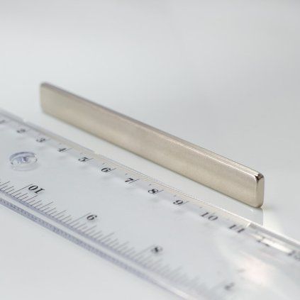 Long nickel-plated neodymium block magnet 100 × 10 × 3 mm