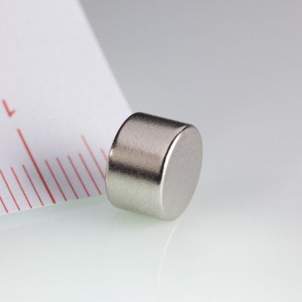 Nickel-plated N45 neodymium magnet 8 mm in diameter and 5 mm high