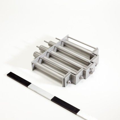 DN 250 stainless-steel hopper magnet with temperature resistance up to 120 °C